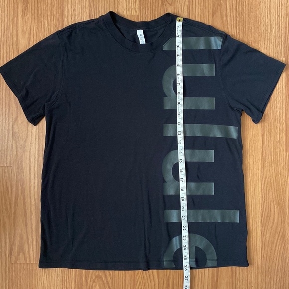 ❤️ Lululemon All Yours Boyfriend Graphic Tee Black NWOT - Picture 6 of 11